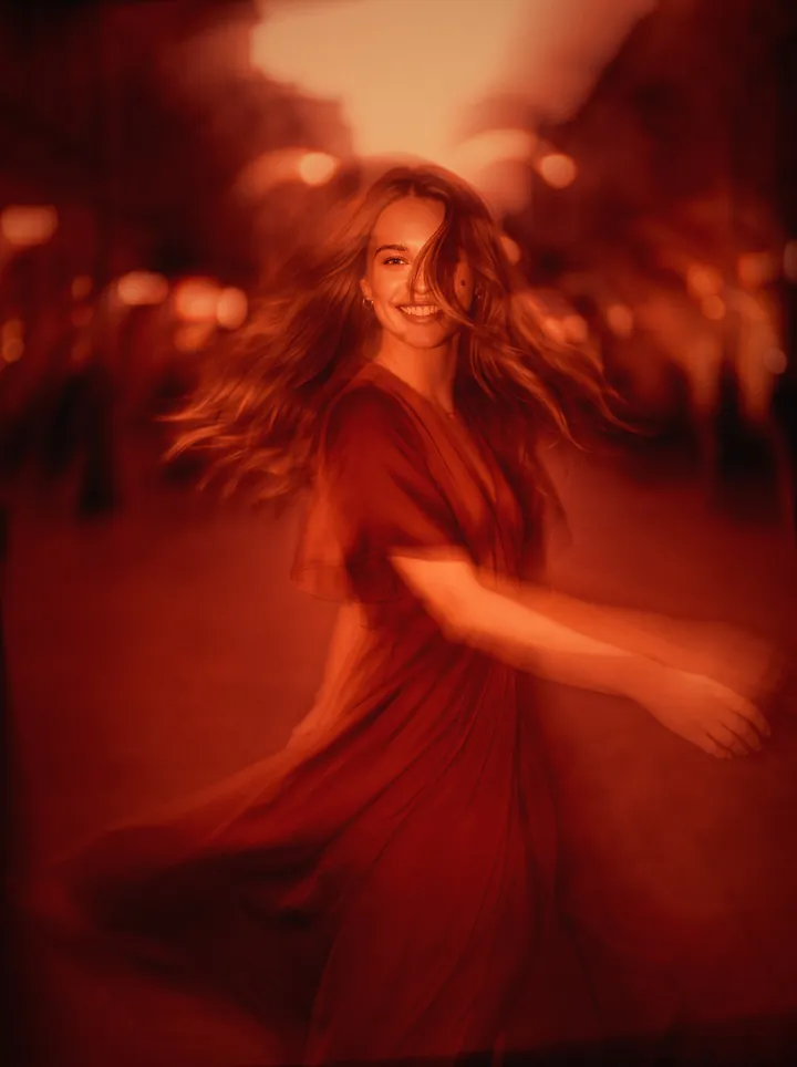 Full motion: A long exposure with flash: a sharp face, the rest is motion. (AI persona · style example)